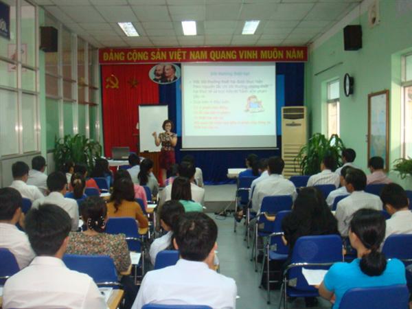Tổng công ty Khánh Việt tổ chức khóa đào tạo "Kỹ năng soạn thảo hợp đồng thương mại"